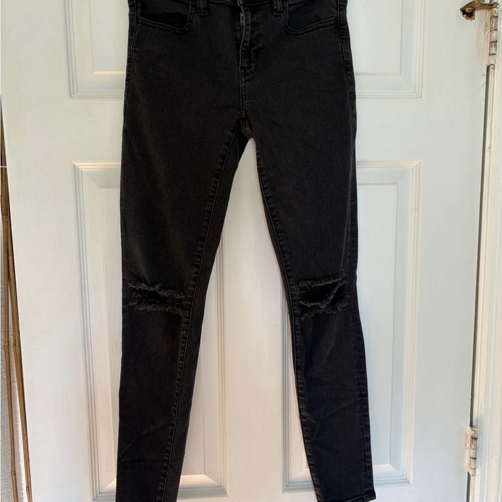 Women's Black Distressed American Eagle Jeans